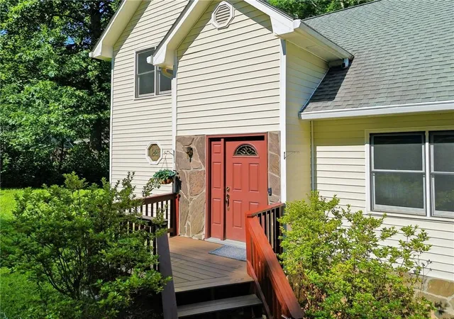 3rd image of 190 Lori Ln, Canton, GA 30114 | MLS# 7788732