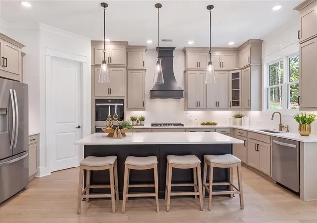 Photo 3 of Single family home for sale at 414 Lanesborough Dr, Marietta, GA 30064 | MLS# 7819700 | Listing updated on 2026-09-19