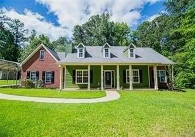 Photo 1 of Sale Pending at 8590 Kencrest Dr, Winston, GA 30187 | MLS# 7774967 | Listing updated on 2026-09-22
