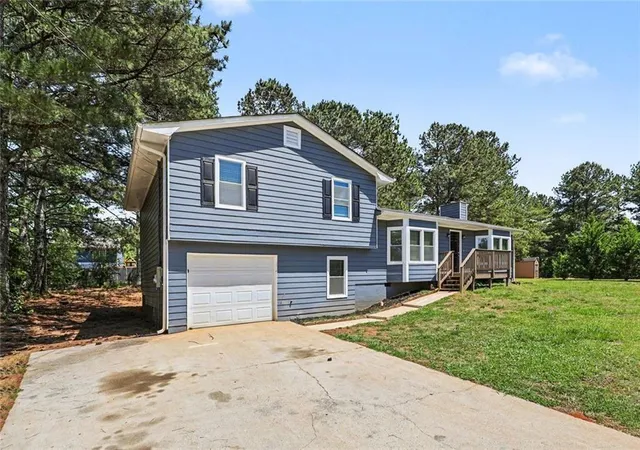 Homes for sale in Palmetto, GA | 150 James Ct, Palmetto, GA 30268 | MLS# 7768665