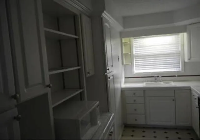 4th image of 2040 Kings Gate Cir #B, Snellville, GA 30078 | MLS# 7803087