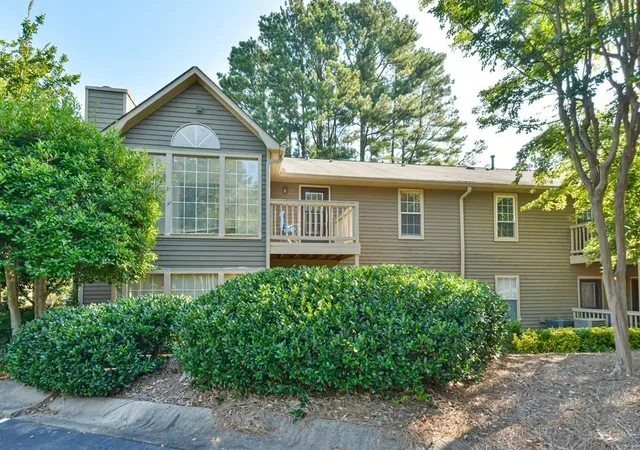 Homes for sale in Smyrna, GA | 1904 Country Park Dr Se, Smyrna, GA 30080 | MLS# 7717850