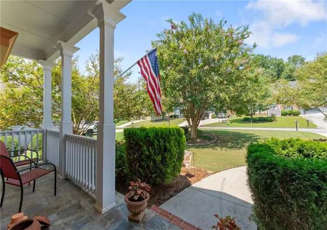 Photo 3 of Single family home for sale at 3819 Walnut Grv Way, Gainesville, GA 30506 | MLS# 7816925 | Listing updated on 2026-09-07