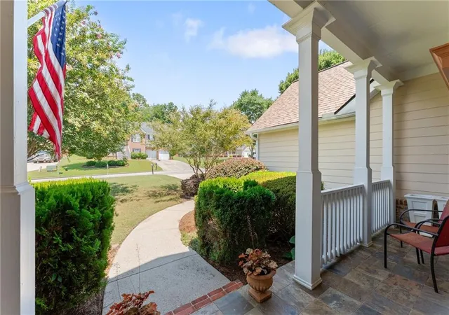 Photo 4 of Single family home for sale at 3819 Walnut Grv Way, Gainesville, GA 30506 | MLS# 7816925 | Listing updated on 2026-09-07