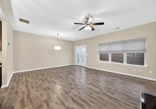 2nd image of 493 Jefferson Chase St Se, Atlanta, GA 30354 | MLS# 7722508
