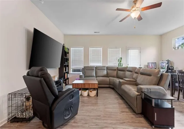 Photo 3 of Single family home for sale at 13 Oak View Dr, Rome, GA 30165 | MLS# 7698764 | Listing updated on 2026-08-02
