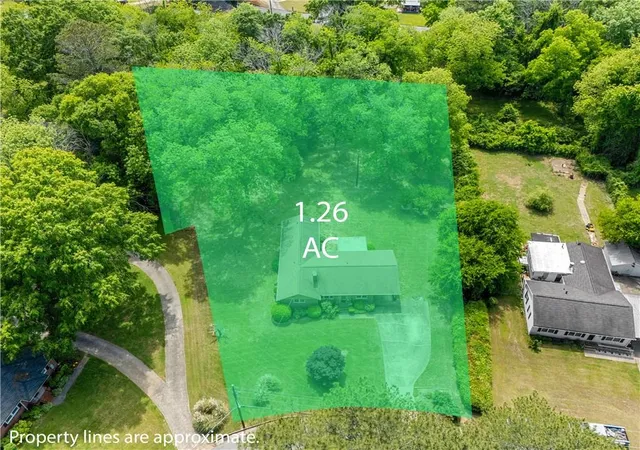 4th image of 106 E Valley Rd, Rome, GA 30161 | MLS# 7767858