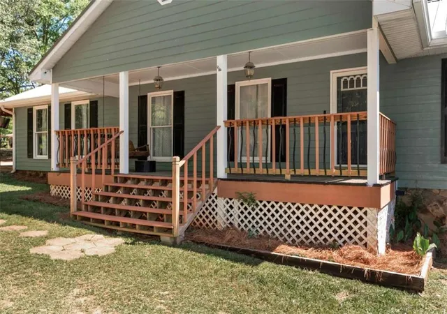 Photo 3 of Sale Pending at 73 Kellogg Dr, Colbert, GA 30628 | MLS# 7759351 | Listing updated on 2026-08-31