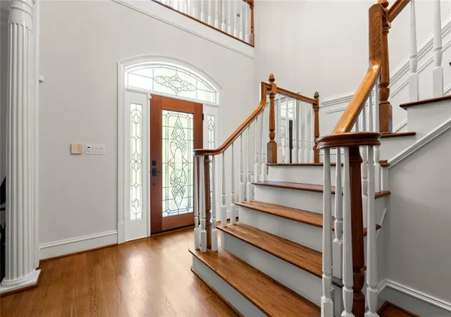 Photo 4 of Sale Pending at 1236 Riversound Ct, Marietta, GA 30068 | MLS# 7820466 | Listing updated on 2026-08-31