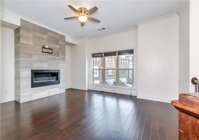 Photo 4 of Sale Pending at 1953 Townsend Ct NE, Atlanta, GA 30329 | MLS# 7808832 | Listing updated on 2026-10-05