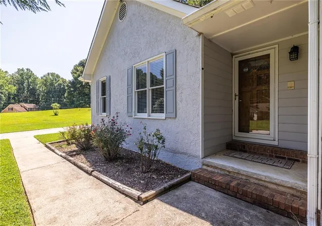 Photo 3 of Sale Pending at 215 Valley Brk Trl, Jonesboro, GA 30238 | MLS# 7824040 | Listing updated on 2026-10-24