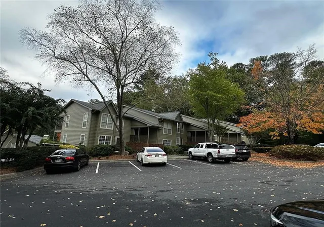 Homes for sale in Atlanta, GA | 1101 Lenox Way, Atlanta, GA 30324 | Houzeo