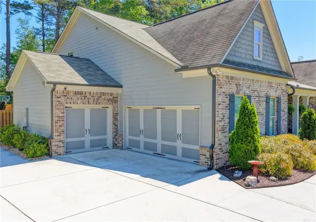 2nd image of 5198 Ashley Dr Sw, Lilburn, GA 30047 | MLS# 7806841