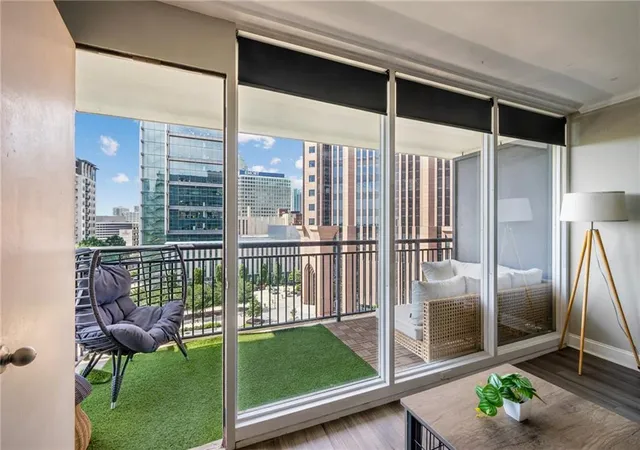 4th image of 620 Peachtree St Ne #908, Atlanta, GA 30308 | MLS# 7792336