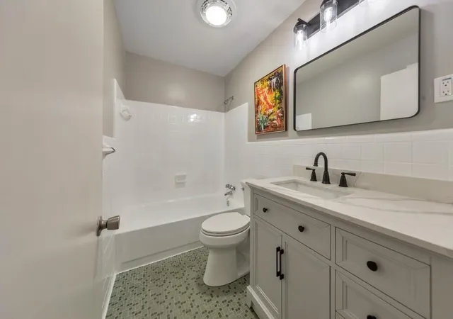 5th image of 1111 Clairemont Ave, Decatur, GA 30030