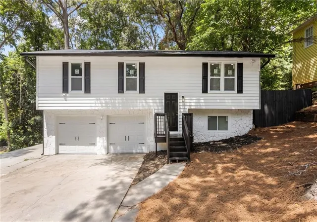 1st image of 3291 Wintercreeper Dr, Lithonia, GA 30038 | MLS# 7813001