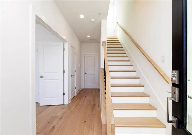 Photo 3 of Townhouse for sale at 5000 Hartwell Pl, Alpharetta, GA 30009 | MLS# 7815076 | Listing updated on 2026-09-16