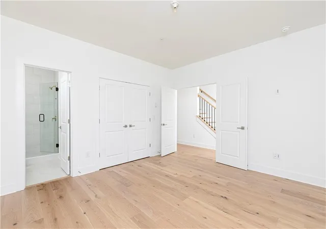 Photo 3 of Townhouse for sale at 5000 Hartwell Pl, Alpharetta, GA 30009 | MLS# 7815076 | Listing updated on 2026-09-16