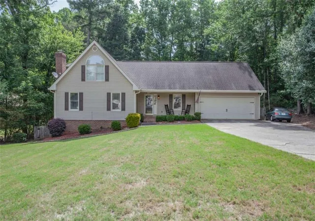 Homes for sale in Carrollton, GA | 17 Mountain Oaks Dr, Carrollton, GA 30116 | MLS# 7770000