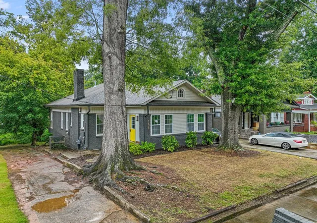 3rd image of 1670 S Gordon St Sw, Atlanta, GA 30310 | MLS# 7816325