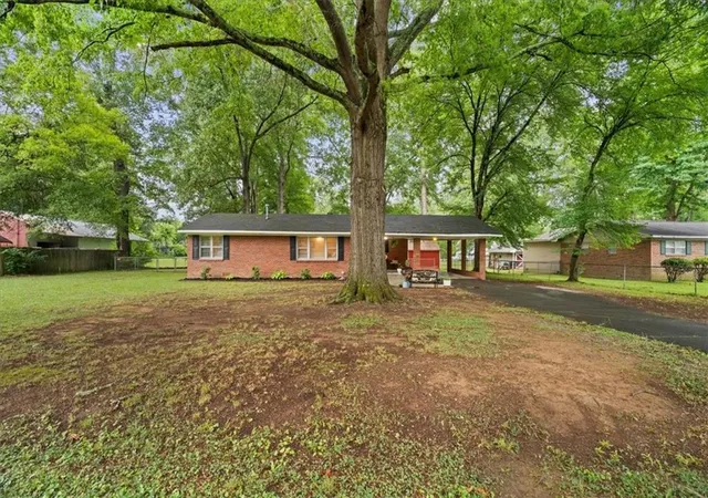 Homes for sale in Calhoun, GA | 205 Rips Rd, Calhoun, GA 30701 | MLS# 7801390