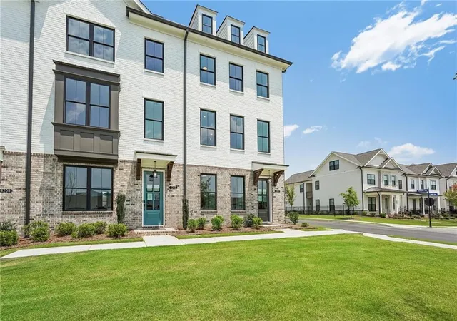 Photo 3 of Townhouse for sale at 4201 Millcroft Pl #220, Buford, GA 30518 | MLS# 7810358 | Listing updated on 2026-09-20