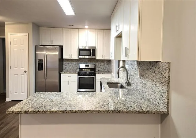 2nd image of 849 Capitol View Ave Nw, Atlanta, GA 30318 | MLS# 7775814