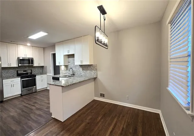 5th image of 849 Capitol View Ave Nw, Atlanta, GA 30318 | MLS# 7775814