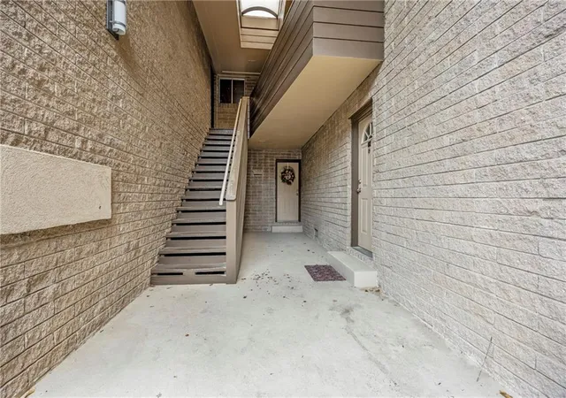 4th image of 346 Carpenter Dr #18, Sandy Springs, GA 30328 | MLS# 7785225