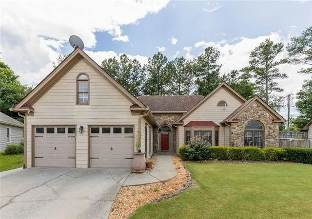 1st image of 3030 Northcliff Dr, Suwanee, GA 30024 | MLS# 7808199