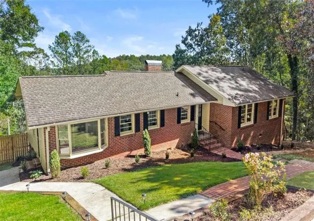 Photo 1 of Single family home for sale at 3 Briarcliff Rd, Rome, GA 30161 | MLS# 7851744 | Listing updated on 2026-10-29