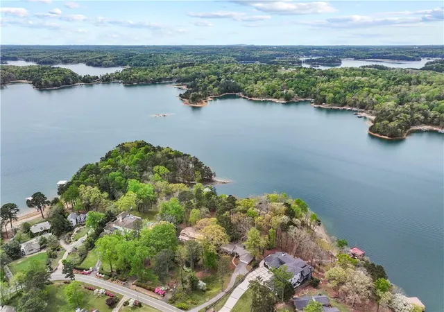 4th image of 8360 Lanier Dr, Cumming, GA 30041 | MLS# 7751773