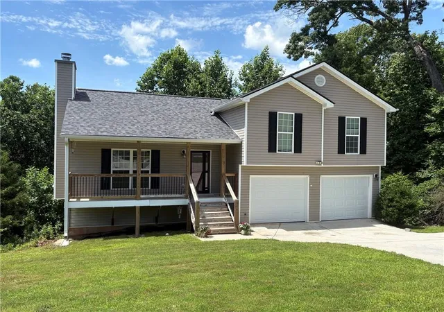 Homes for sale in Lula, GA | 5374 Crown Oaks Dr, Lula, GA 30554 | MLS# 7788976