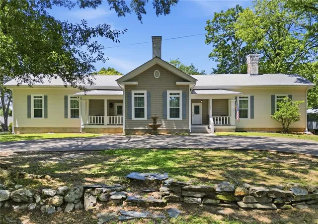 Homes for sale in Rockmart, GA | 703 Forrest Ave, Rockmart, GA 30153 | MLS# 7772971