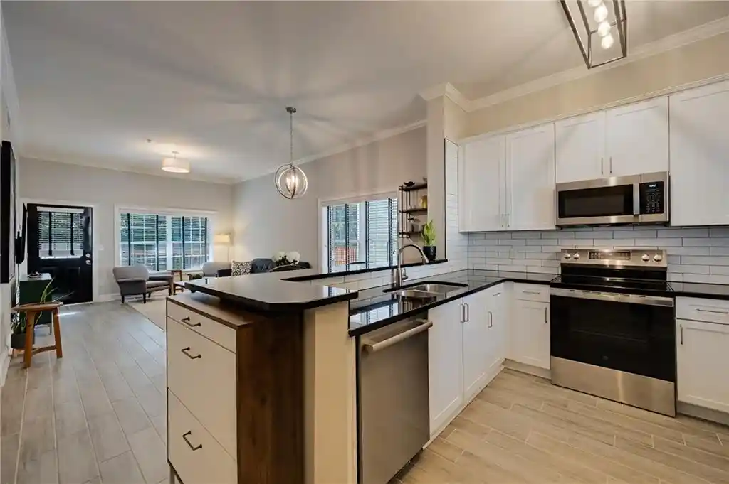 Listing Photo 1 - Condo for sale in 1635 Briarcliff Rd Ne located at 1635 Briarcliff Rd Ne, Atlanta, GA 30306 - Unit #11
