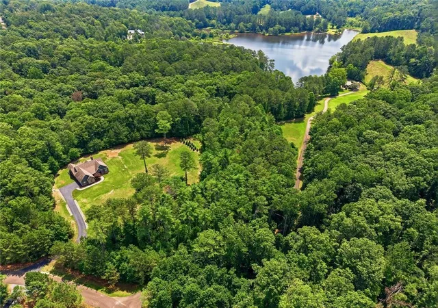 Homes for sale in Marble Hill, GA | 141 Cove Lake Dr, Marble Hill, GA 30148 | MLS# 7800942