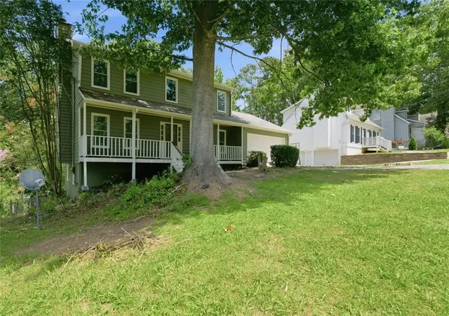 Photo 3 of Single family home for sale at 3391 Quail Holw Trl, Snellville, GA 30039 | MLS# 7805946 | Listing updated on 2026-09-15