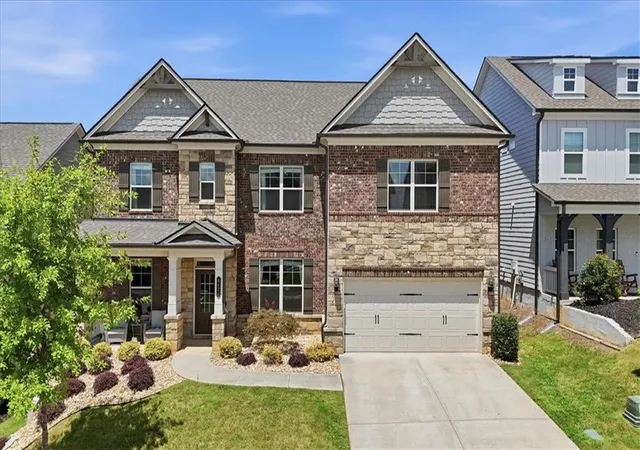 Photo 3 of Single family home for sale at 4422 Chestnut Oak Way SW, Gainesville, GA 30504 | MLS# 7822489 | Listing updated on 2026-08-19