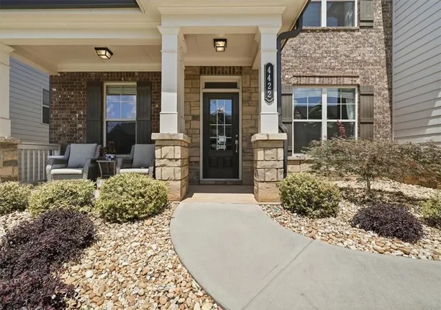 Photo 4 of Single family home for sale at 4422 Chestnut Oak Way SW, Gainesville, GA 30504 | MLS# 7822489 | Listing updated on 2026-08-19