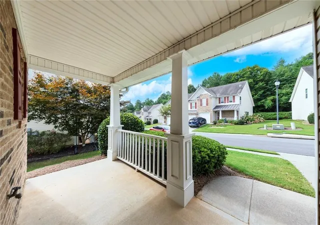Photo 3 of Sale Pending at 233 Fox Crk Blvd, Woodstock, GA 30188 | MLS# 7819733 | Listing updated on 2026-09-18