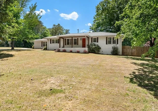 3rd image of 1172 Alabama St, Carrollton, GA 30117 | MLS# 7768391