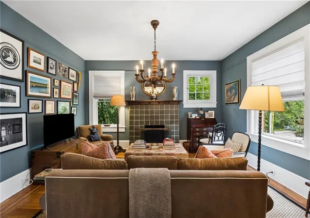 Listing Photo 4 - Condo for sale in building located at 75 17th St NE, Atlanta, GA 30309 - Unit #7