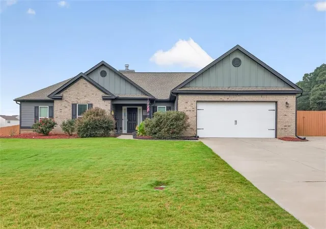 1st image of 305 Mcmillian Ct, Winder, GA 30680 | MLS# 7811521