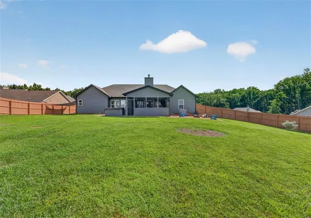 5th image of 305 Mcmillian Ct, Winder, GA 30680 | MLS# 7811521