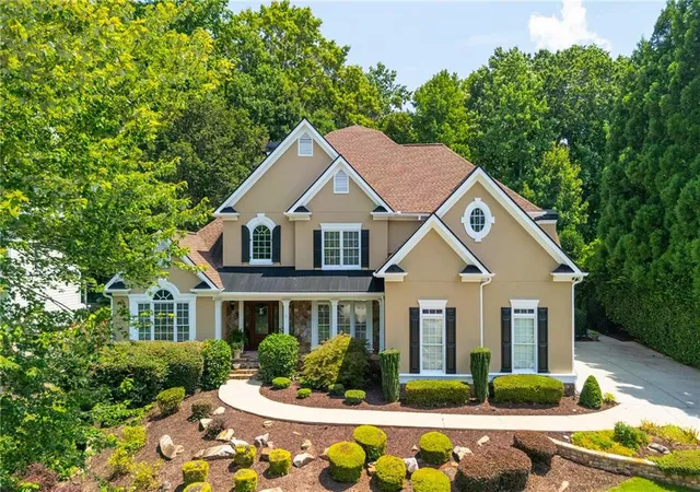 Photo 3 of Single family home for sale at 370 Majestic Cvs, Alpharetta, GA 30004 | MLS# 7821744 | Listing updated on 2026-09-16