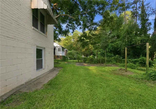 34th image of 1682 Altadena Pl Sw, Atlanta, GA 30311 | MLS# 7810110
