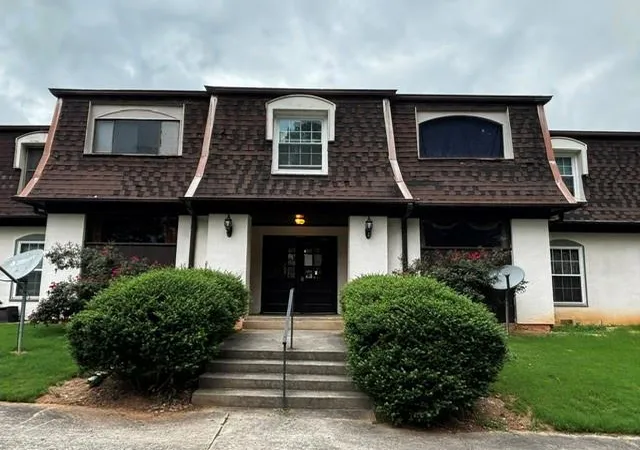 1st image of 10 Rue Fontaine, Lithonia, GA 30038 | MLS# 7823144