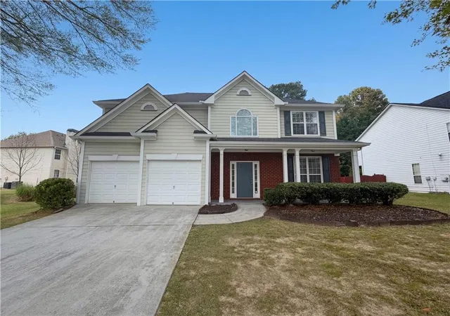 Homes for sale in Grayson, GA | 2662 Whispering Pines Dr, Grayson, GA 30017 | MLS# 7748934