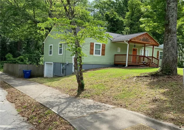 Photo 1 of Sale Pending at 1204 Westridge Rd Sw, Atlanta, GA 30311 | MLS# 7674698 | Listing updated on 2026-09-15