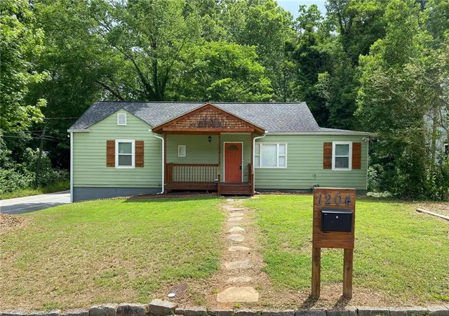 Photo 2 of Sale Pending at 1204 Westridge Rd Sw, Atlanta, GA 30311 | MLS# 7674698 | Listing updated on 2026-09-15